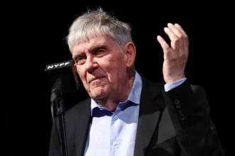 Regizorul Andrei Ujică, despre nostalgia autoritarismului: „Țările sunt pregătite foarte rar să-și privească propria istorie cu onestitate“