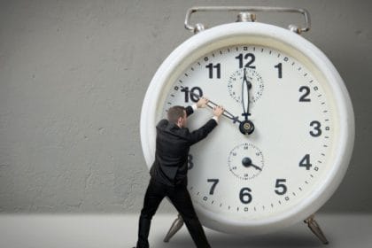 De ce timpul pare să treacă mai repede odată cu vârsta. Un nou studiu oferă o posibilă explicație