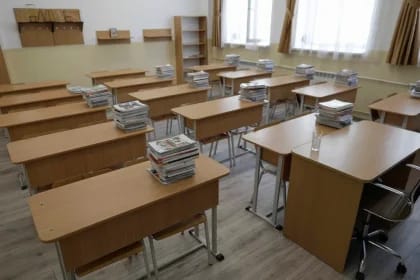 Avertismentul ministrului Educației: Copiii n-ar trebui să aibă teme mai mult de două ore, e reglementat din 2016