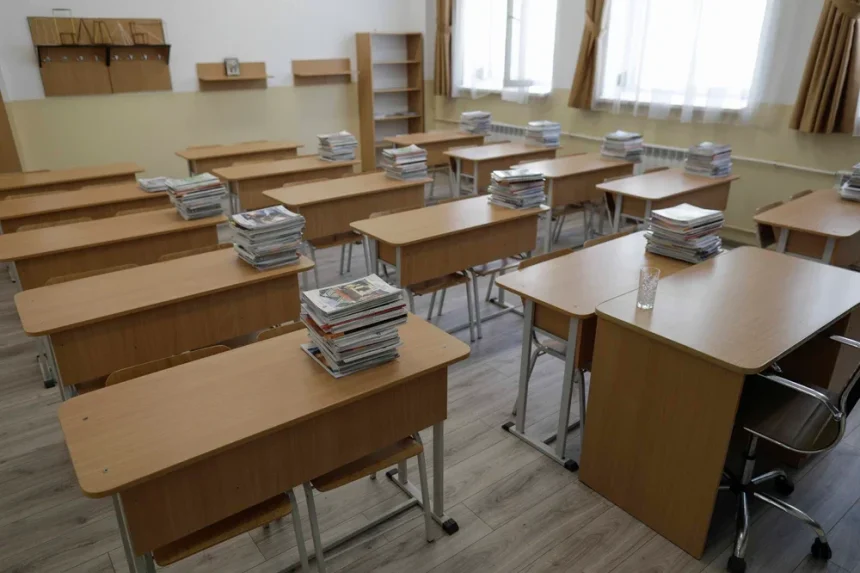 Ministrul Educației atrage atenția: teme acasă limitate la 2 ore - reguli în vigoare din 2016 Avertismentul ministrului Educației: Copiii n-ar trebui să aibă teme mai mult de două ore, e reglementat din 2016