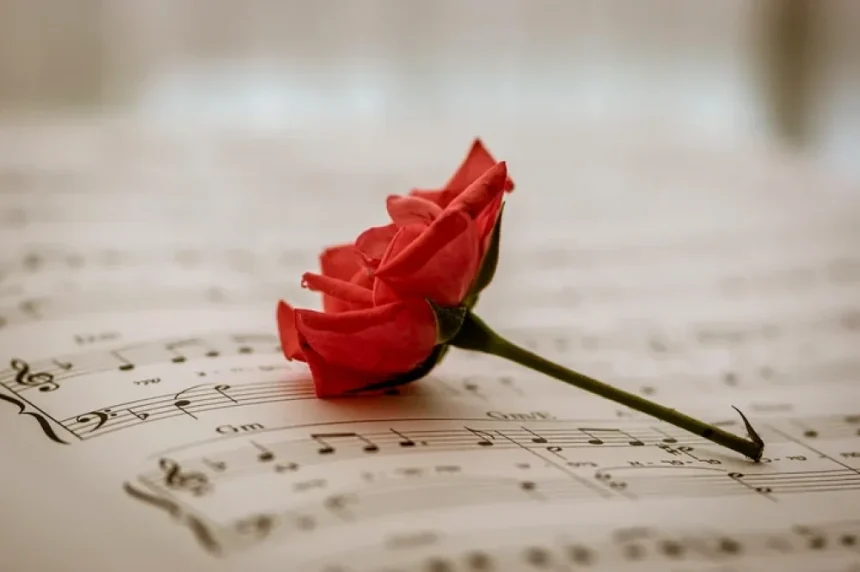 Muzica populară românească în doliu - O îndrăgită artistă s-a stins după o lungă suferință Doliu în muzica populară românească! O îndrăgită artistă s-a stins din viață, după o grea și lungă suferință: „Cu durere în inimă vă înștiințez că mi-a murit soția”