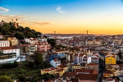 Sunt cele mai fericite orașe din întreaga lume. Destinațiile pe care experții le recomandă în luna noiembrie