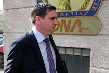 Fostul senator arestat în dosarul „Mită la MApN” a fost interceptat de DNA în discuția cu Octavian Berceanu despre Moșteanu: „Îi băgăm noi în buzunar. Fără urme”