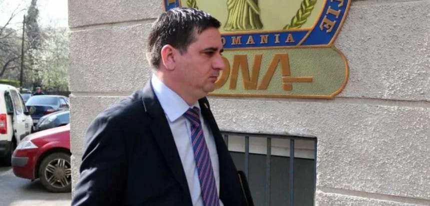 Fostul senator arestat în dosarul „Mită la MApN” a fost interceptat de DNA în discuția cu Octavian Berceanu despre Moșteanu: „Îi băgăm noi în buzunar. Fără urme”