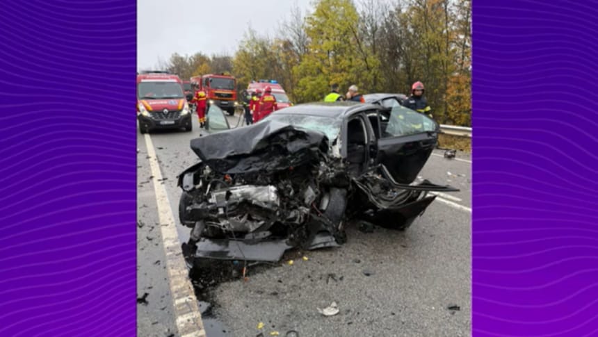 Tragedie pe șosea în Dolj: doi morți și un rănit după ce un tânăr a intrat pe contrasens Accident grav în Dolj: două mașini s-au ciocnit violent, după ce un tânăr a intrat pe contrasens. Doi morţi şi un rănit