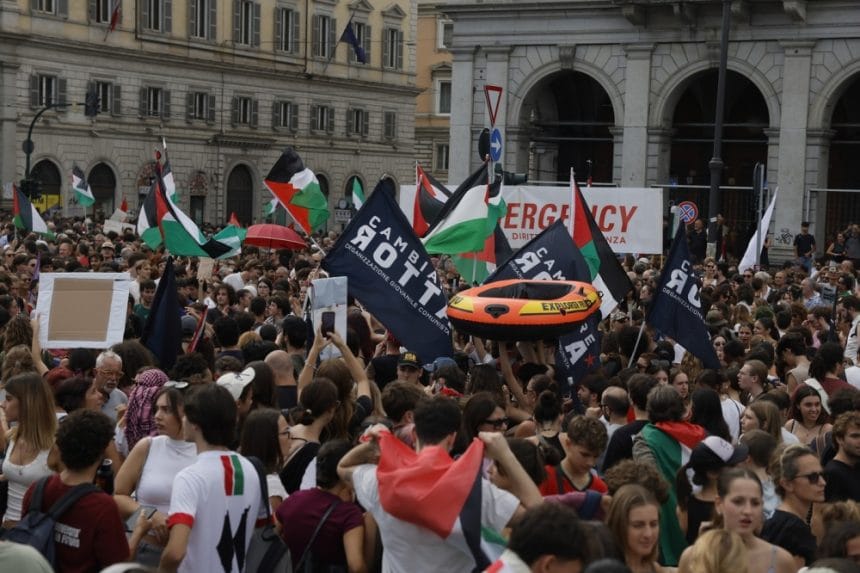 Bugetul guvernului Meloni scoate oamenii în stradă. Italia se pregăteşte pentru două greve naţionale în următoarele săptămâni