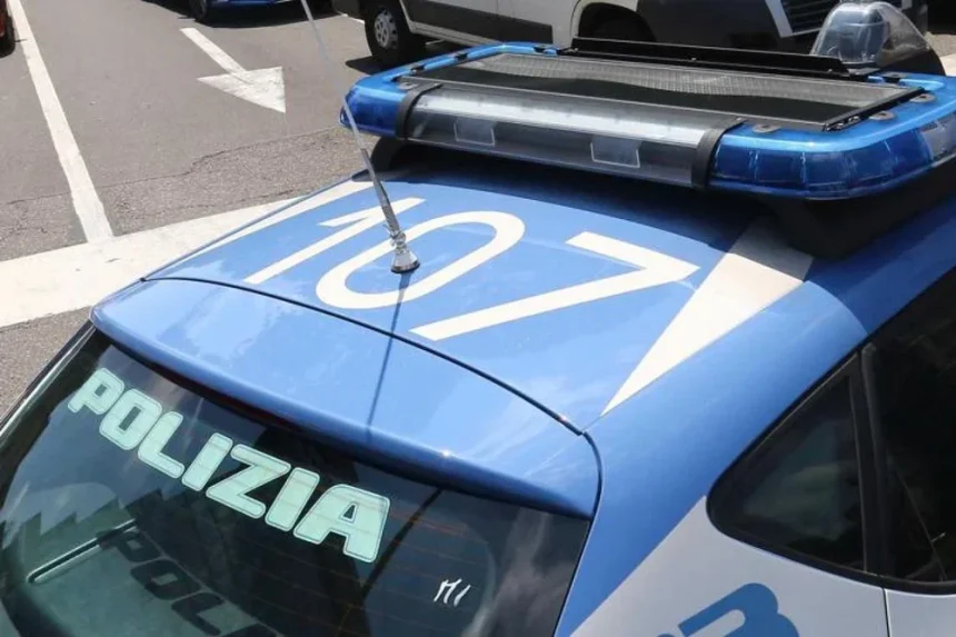 Condamnat la închisoare pentru două perechi de șosete: „Mi-a fost frig" Un român care a furat două perechi de șosete în Italia, condamnat la închisoare. „Mi-a fost frig”