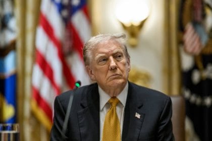 Jeffrey Epstein susținea că a oferit rușilor informații despre Trump: „Lavrov ar putea obține informații utile discutând cu mine”