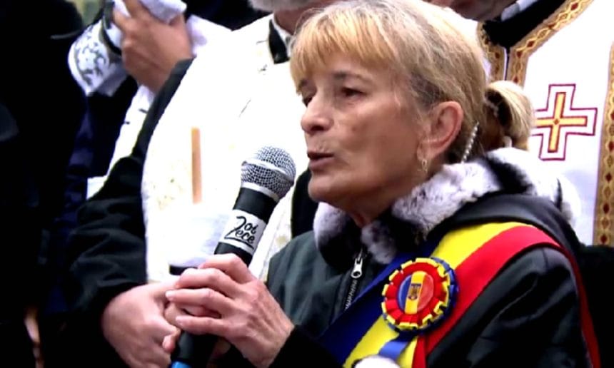 Surpriză la statuia lui Helmut Duckadam: Primăria ia măsuri după ce CSA Steaua n-a trimis reprezentanți Primăria a făcut anunțul, după ce CSA Steaua nu a trimis pe nimeni la statuia lui Helmut Duckadam