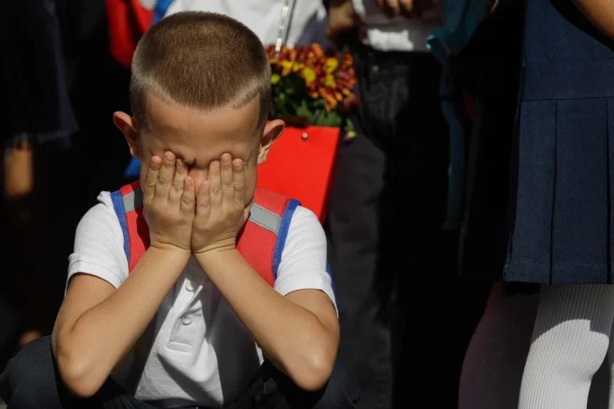 Premiile de sfârșit de an: impuls pentru performanță sau sursă de presiune? Profesori, elevi și experți dezbat Premiile de final de an: motivație, presiune sau competiție inutilă? Ce spun elevii, profesorii și experții. Dezbaterea sensibilă a școlii românești