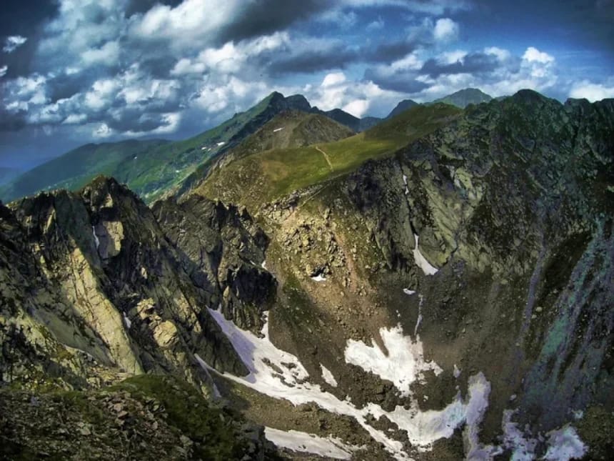 Unde plecăm în minivacanța Sf. Andrei – 1 Decembrie? Cele mai frumoase locuri din România
