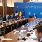 Ce spune un fost șef al CCR despre încercarea Guvernului de a limita cumulul pensiei cu salariul: „Nu are nicio legătură una cu alta”