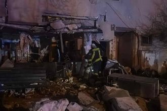 Explozie puternică într-un apartament din Buftea: mai multe persoane afectate, plafonul dintre parter și etajul 1 s-a prăbușit