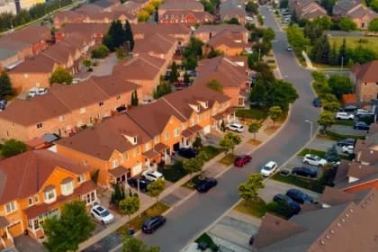 Au cumpărat o casă cu 25.000 de dolari, dar au primit în schimb o alee: „Devastator”. Cum a fost posibil