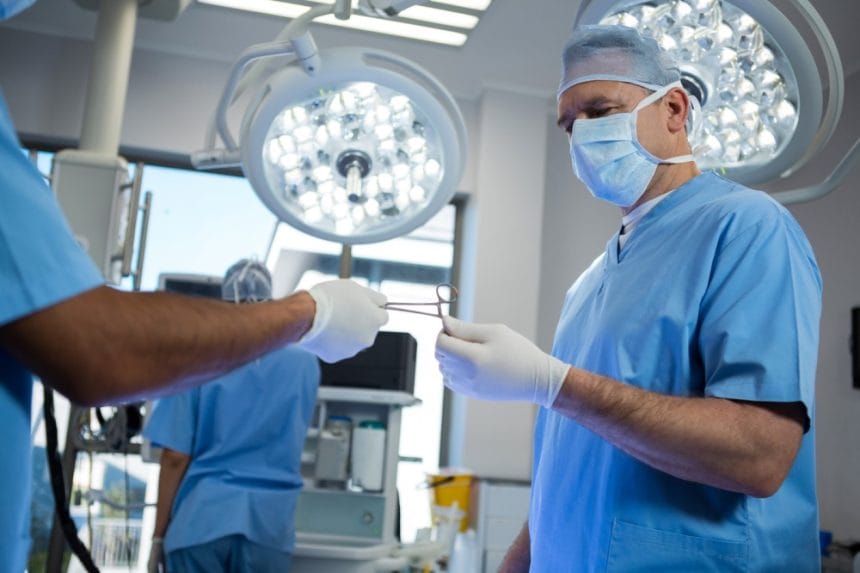Muzica în sala de operații, aliat surprinzător: reduce dozele de anestezic și accelerează recuperarea - studiu indian Muzica în timpul operațiilor reduce dozele necesare de anestezic și grăbește recuperarea postoperatorie, arată un studiu indian