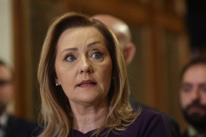Elena Lasconi îl atacă pe Nicușor Dan, despre care spune că nu-i inspiră încredere: „Este un om rău, răzbunător și mincinos”