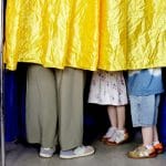 De ce nu votează tinerii: „Modul de comunicare nu reflectă problemele cu care se confruntă”. Cum ar putea fi convinși