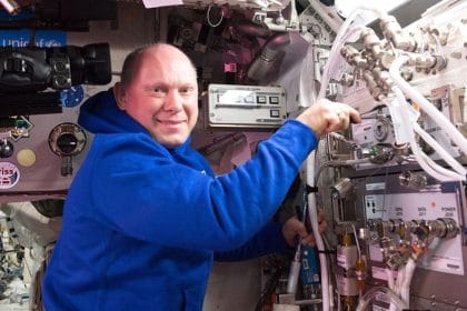Un cosmonaut rus a fost exclus dintr-o misiune a SpaceX după ce a fotografiat componente ale motoarelor de rachetă