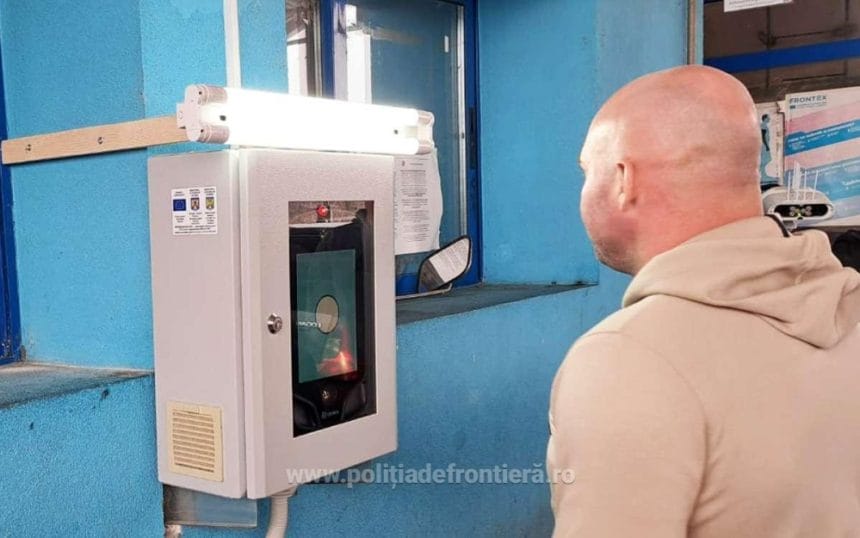 Control biometric EES obligatoriu la toate punctele de trecere a frontierei din România, începând de azi Sistemul EES cu preluarea datelor biometrice funcţionează începând de astăzi în punctele de trecere a frontierei din România