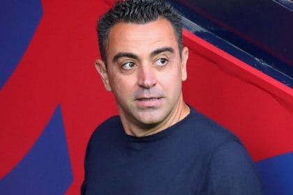 Se pregătește lovitura: Xavi ar putea să antreneze un internațional român