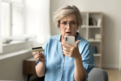 Atenție! Noua fraudă online care golește conturile: mesajul cu „amenda” de 1.250 de lei