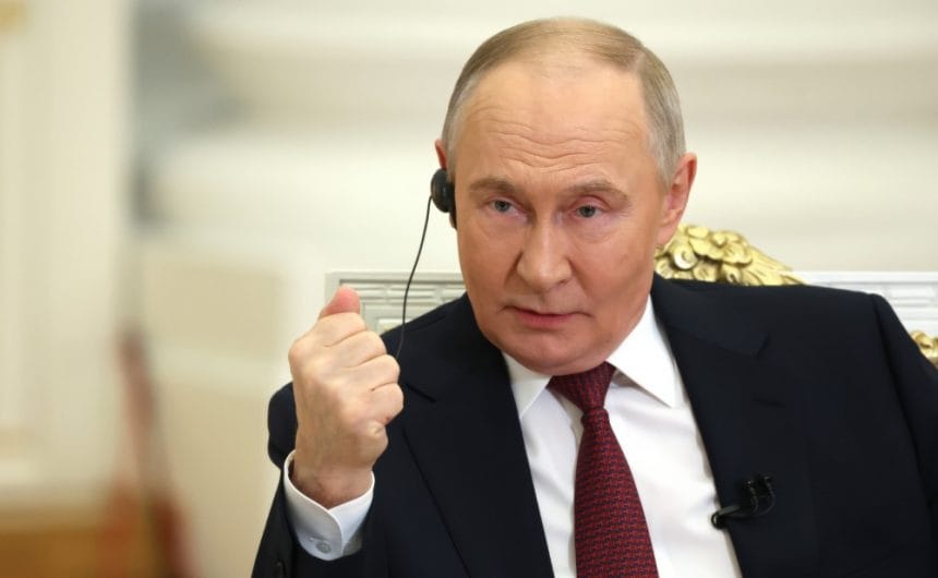 Alertă a serviciilor secrete americane: Putin ar vrea să cucerească părți din Europa, inclusiv state NATO Rapoarte ale serviciilor secrete americane dezvăluie că Putin vrea să cucerească părți din Europa, inclusiv țări care sunt membre NATO