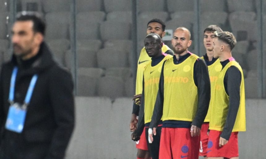 Cutremur la FCSB: un club din SuperLigă pregătește o ofertă pentru un titular - Gigi Becali dă verdictul Un club din SuperLigă vrea să transfere de la FCSB, iar Gigi Becali a dat răspunsul! Jucătorul vizat