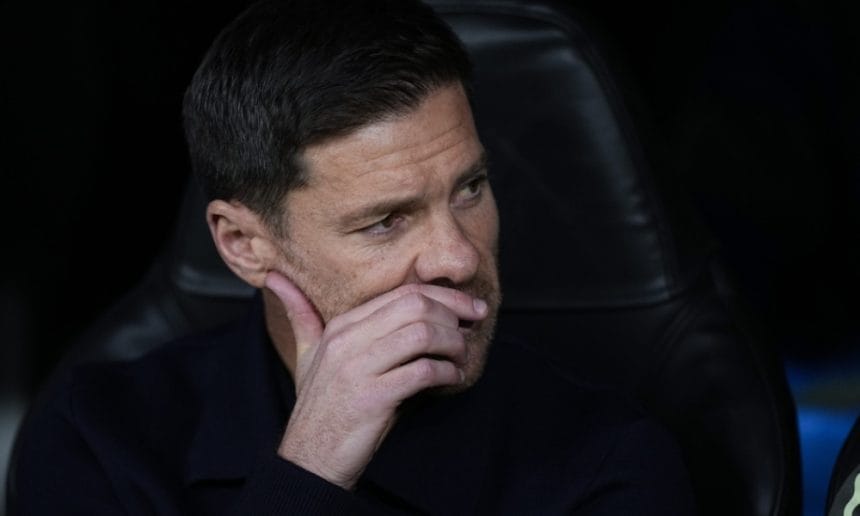 Real Madrid sfidează dorința lui Xabi Alonso și ia o decizie care schimbă totul Real Madrid a luat decizia, în ciuda dorinței lui Xabi Alonso