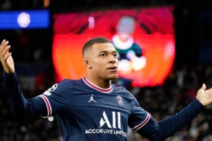 Poliţistul responsabil cu securitatea echipei Franţei, sancţionat după ce a primit o donaţie de la Mbappe. Suma oferită de fotbalist