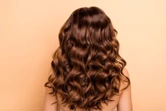 Alimentele recomandate de nutriționiști pentru un păr puternic și plin de volum. Sunt sănătoase și perfecte pentru dietă