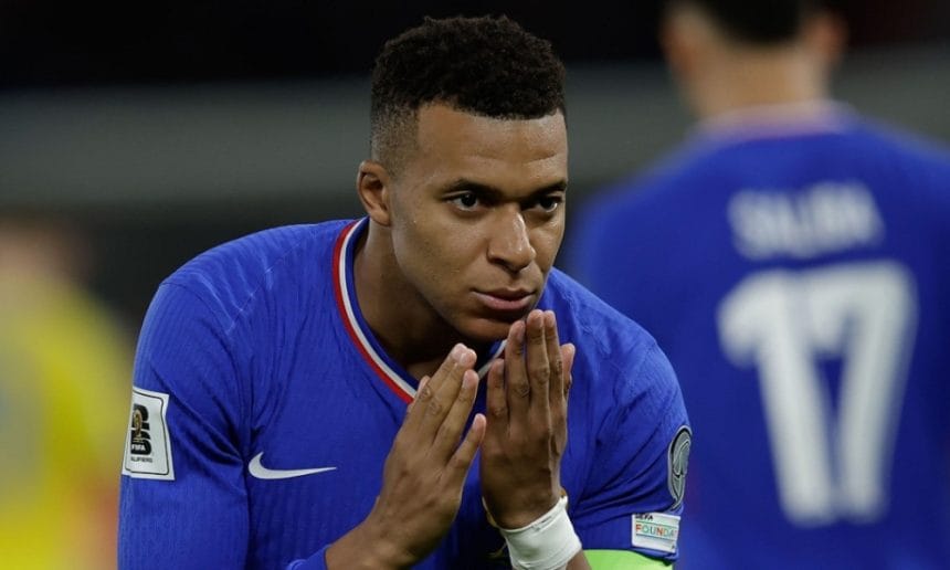 Cutremur la Real Madrid: Mbappé cere vânzarea a două vedete! Ce lovitură: Kylian Mbappe a cerut ca două staruri de la Real Madrid să fie vândute!