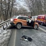 O șoferiță a intrat într-o mașină de pe contrasens: cinci persoane rănite și trafic blocat pe DN1, în Sibiu