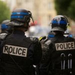 Haos pe străzile din Franța în noaptea de Revelion: Peste 1.000 de mașini incendiate şi 500 de persoane au fost reţinute