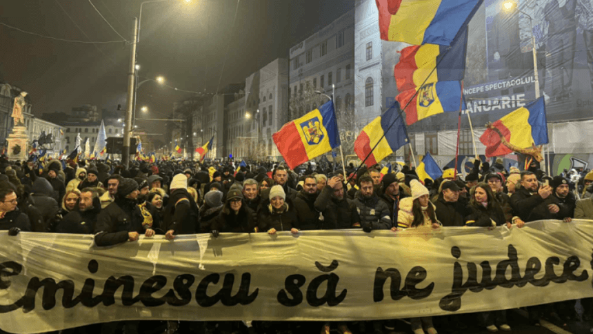 Mii de protestatari scoși în stradă de Simion și Târziu au blocat Piața Victoriei: „Libertate”, „Jos Guvernul”