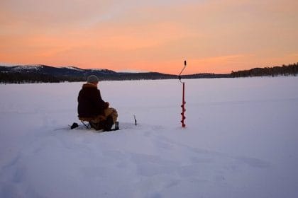 Tradiția străveche de iarnă a românilor amenințată cu dispariția de schimbările climatice
