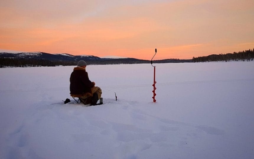 Patrimoniu în pericol: o tradiție străveche de iarnă din România pe cale de dispariție din cauza schimbărilor climatice Tradiția străveche de iarnă a românilor amenințată cu dispariția de schimbările climatice