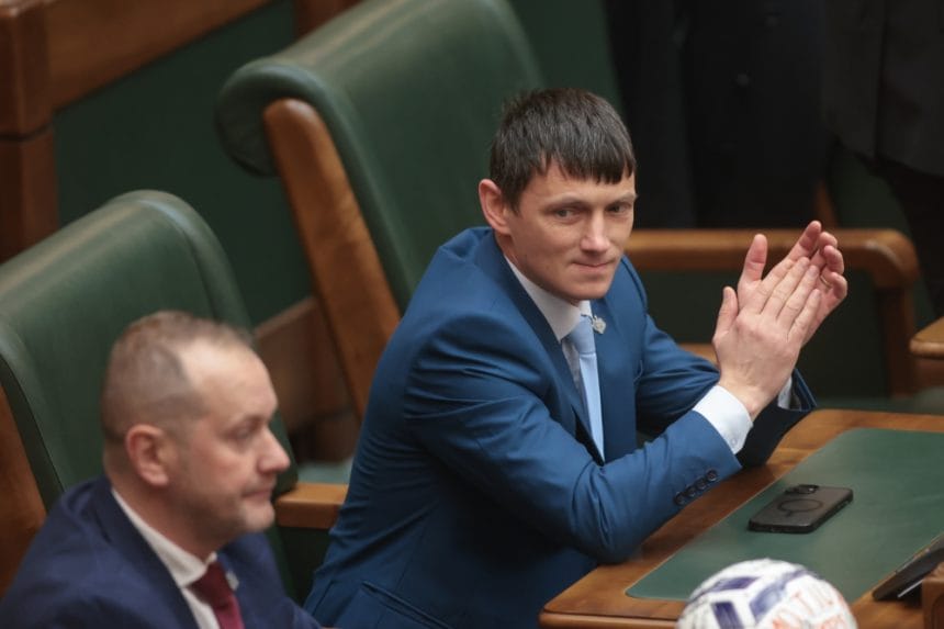 Curtea supremă a dat verdictul în cazul lui Paul Ciprian Pintea, senatorul POT care și-a falsificat CV-ul. Condamnarea este definitivă