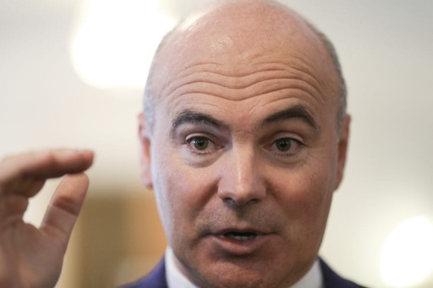 Rareș Bogdan iese la rampă: europarlamentarul e nemulțumit de conducerea PNL și de apropierea de USR. „Nu mai e cazul să tac”