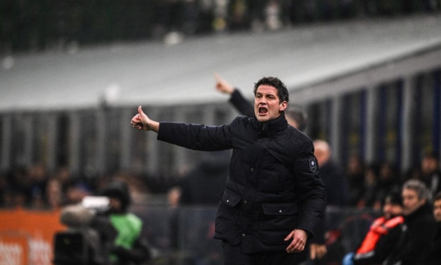 Italienii îl definesc într-un singur cuvânt pe Cristi Chivu după haosul de la Pisa — nota care a șocat lumea fotbalului Italienii l-au descris într-un singur cuvânt pe Cristi Chivu, după ”nebunia” cu Pisa. Nota primită de antrenor
