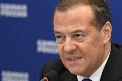 „Rebranding” politic la Moscova. După perioada de retorică agresivă, Dmitri Medvedev caută o revenire în politica de prim-plan a Rusiei
