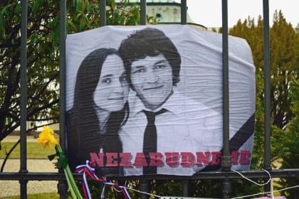 Curtea Supremă din Slovacia lansează o nouă anchetă în cazul asasinării jurnalistului Jan Kuciak, la opt ani după crimă 