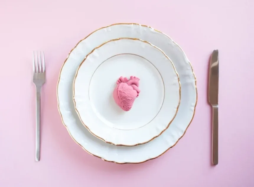 Un aliment pe care îl consumi zi de zi îți pune în pericol inima. Un cardiolog avertizează: „Poate scădea tensiunea arterială cu aproximativ 1 sau 1,5 puncte procentuale”