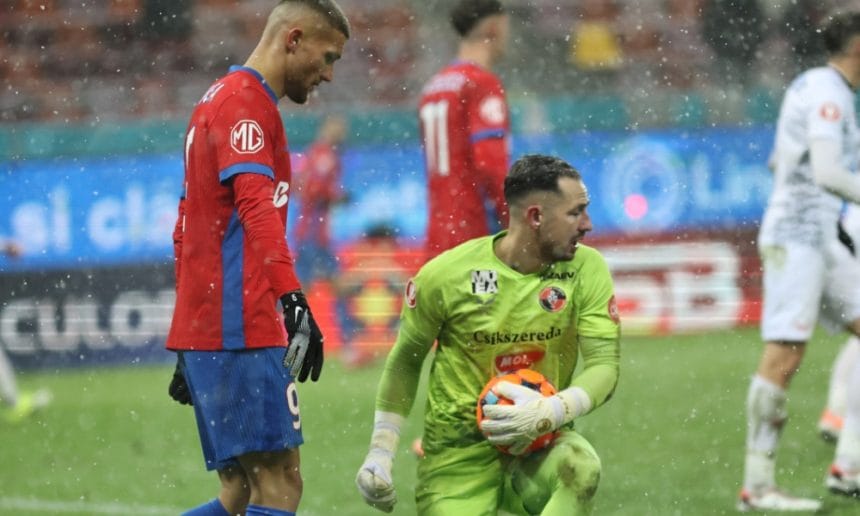 Reacția lui Eduard Pap, după ce i-a apărat penalty-ul lui Florin Tănase în FCSB