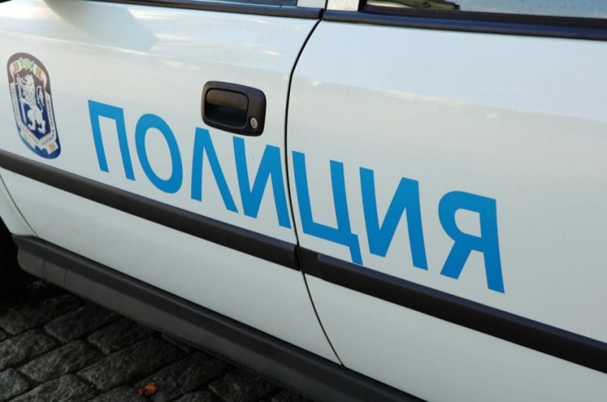 Șoc în Bulgaria: trei bărbați găsiți morți nu mâncaseră de zile întregi — ce piste urmează anchetatorii Misterul crimelor din Bulgaria: trei bărbați găsiți morți nu mâncaseră de câteva zile, arată autopsiile. Pe ce piste merg anchetatorii