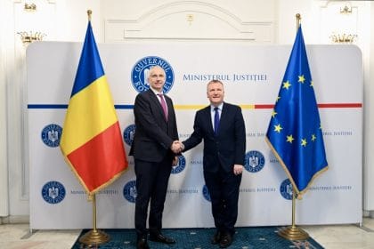 Ministrul Justiției a discutat cu comisarul european pentru Justiție despre combaterea corupției și statul de drept
