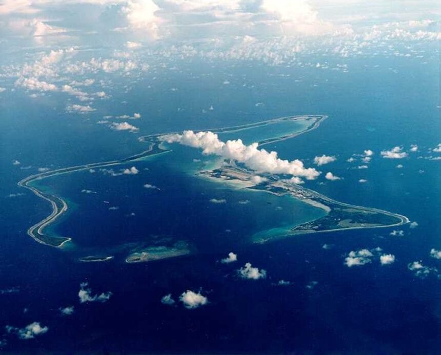 Trump critică decizia Londrei de a ceda Insulele Chagos către Mauritius: importanța bazei Diego Garcia, folosită și de SUA