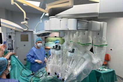 Spitalele vor primi din luna martie fonduri de la Ministerul Sănătății pentru operaţii asistate robotic