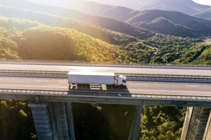 Cât de atrași sunt tinerii de meseria viitorului în UE: „Modalitate foarte bună de a strânge bani rapid”