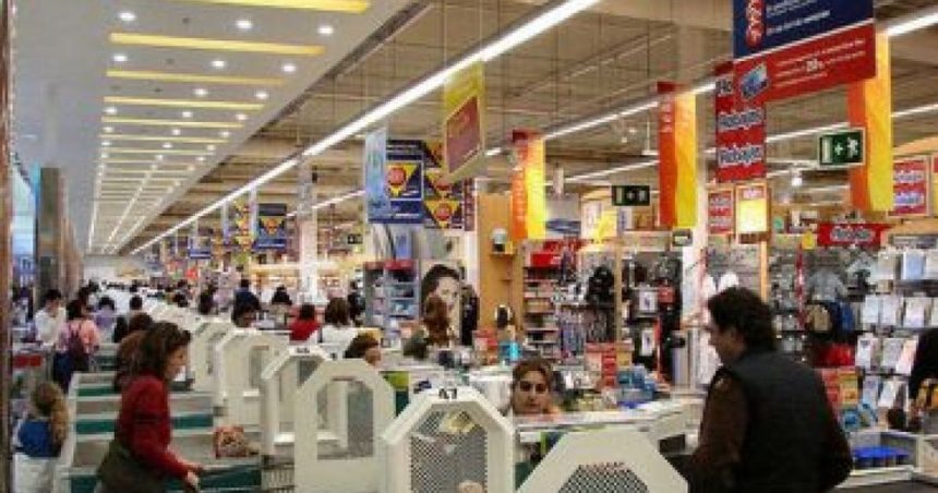 Ministrul Agriculturii cere limită de maximum 20% din totalul mărfurilor pentru mărcile proprii din supermarketuri