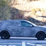 Noul model Dacia, surprins accidental de autoritățile franceze în trafic. Unde va fi fabricat și cand o să fie gata de livrare
